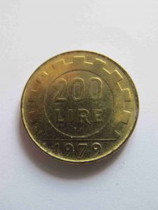 Италия 200 лир 1979