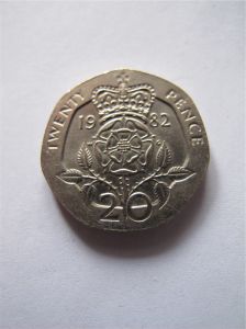 Великобритания 20 пенсов 1982