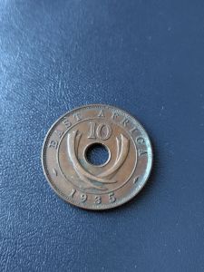 Монета Британская Восточная Африка и 10 центов 1935